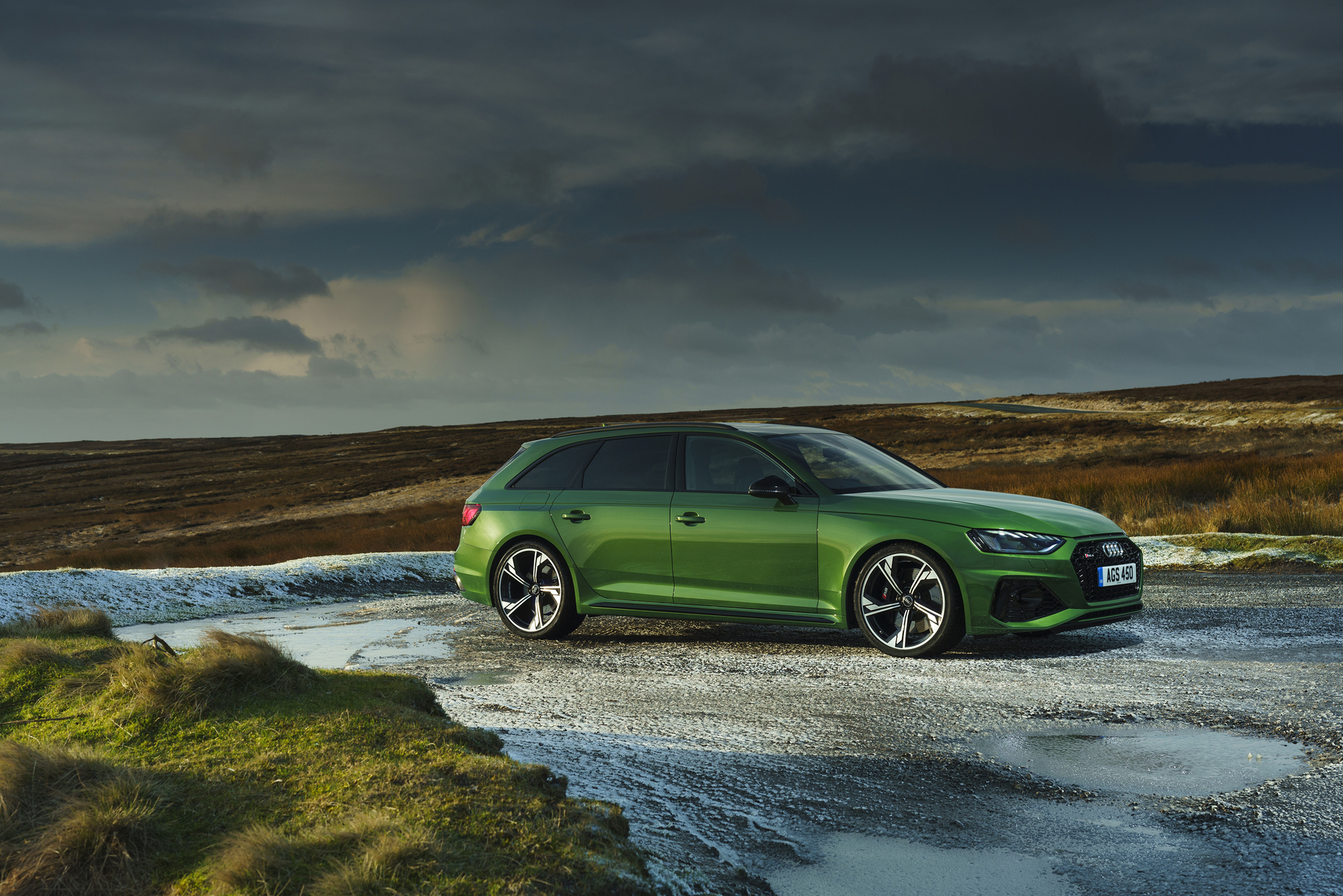 Audi RS4 Avant Review 2024 Performance Pricing Carwow